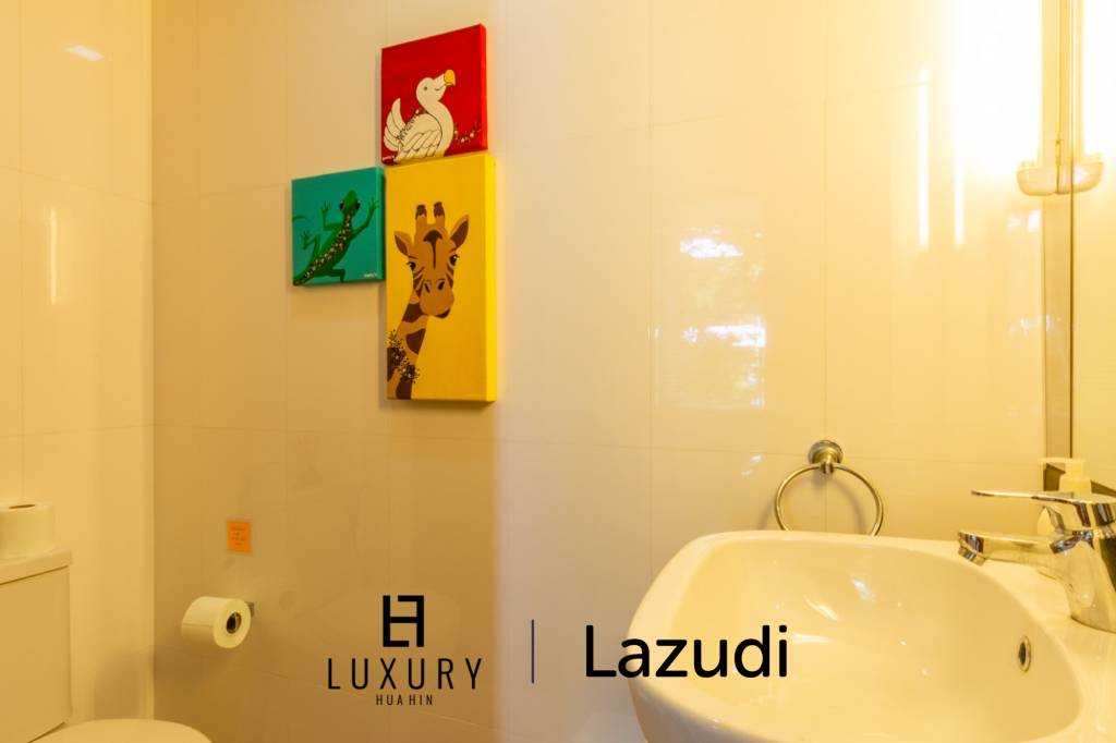 Beautiful 2 Bedroom Condo Near The Beach