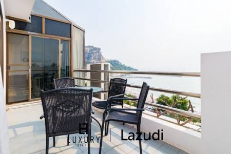 2 Bedroom condo with Sea and Mountain views