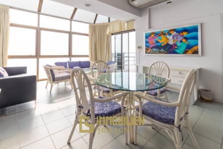 Blue Wave Condominium: 2 Schlafzimmer-Eigentumswohnung mit Meer- und Bergblick