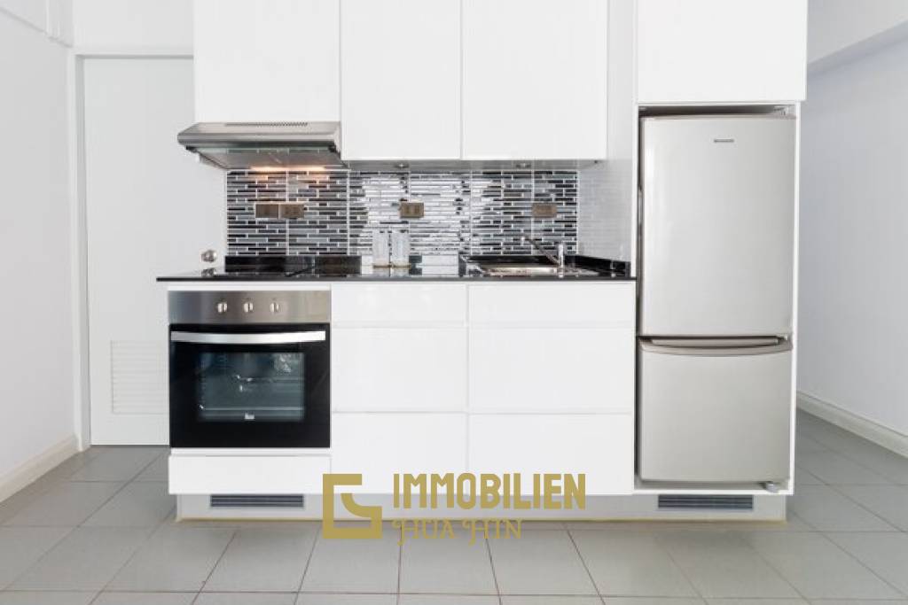 Blue Wave Condominium: 2 Schlafzimmer-Eigentumswohnung mit Meer- und Bergblick