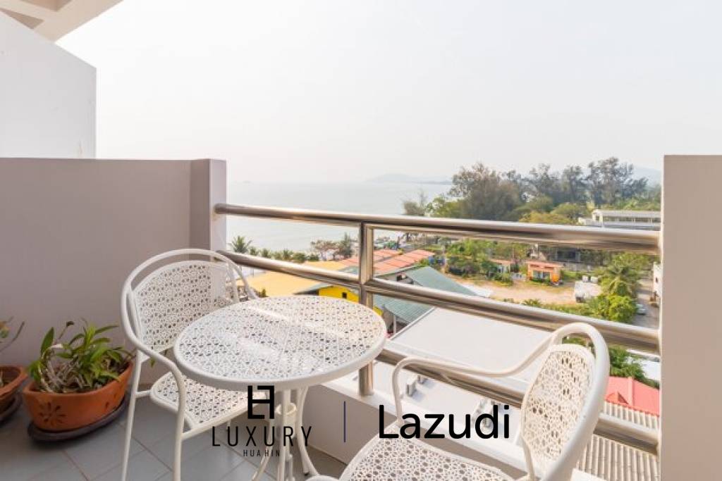 2 Bedroom condo with Sea and Mountain views