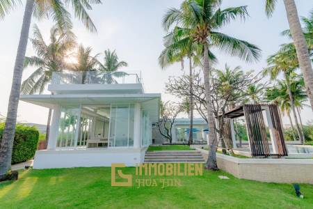 Luxury 2 Bedroom Beach Front Condo