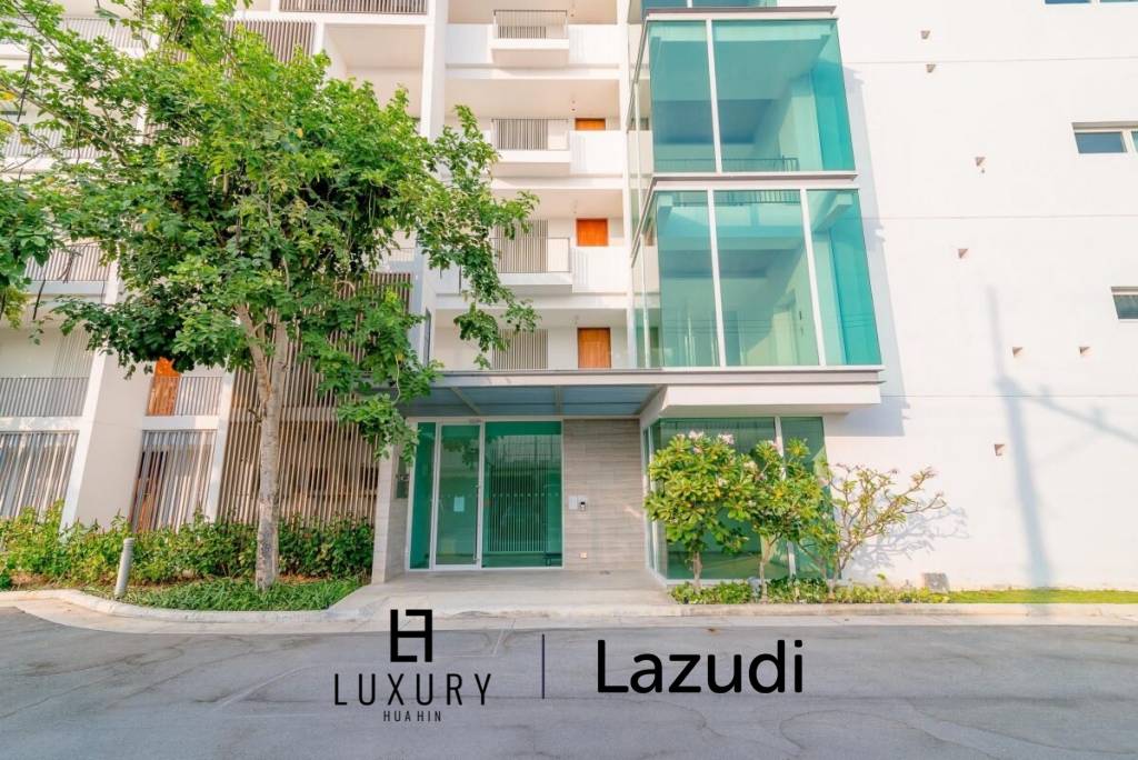 Luxury 2 Bedroom Beach Front Condo