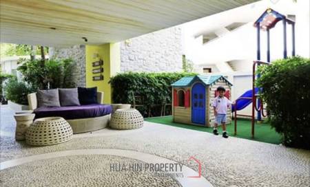 Top Floor 2 Bedroom Condo In Prime Location