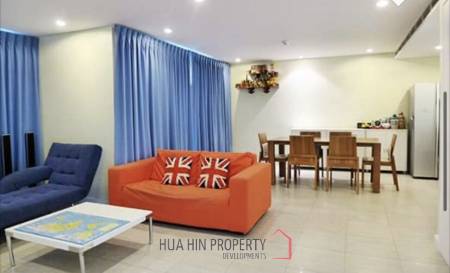 Top Floor 2 Bedroom Condo In Prime Location