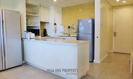 Top Floor 2 Bedroom Condo In Prime Location