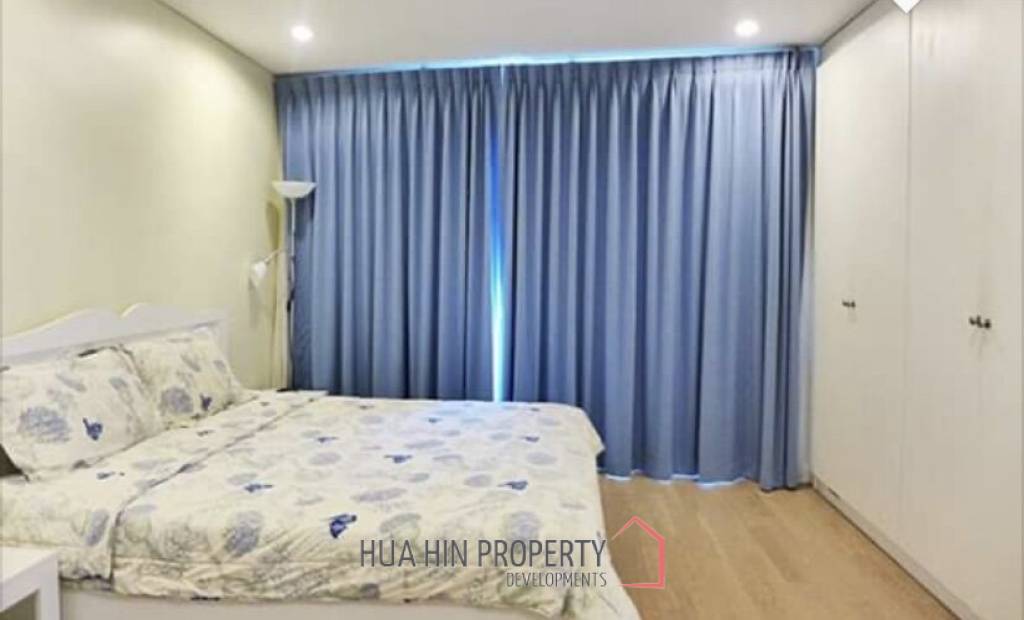 Top Floor 2 Bedroom Condo In Prime Location
