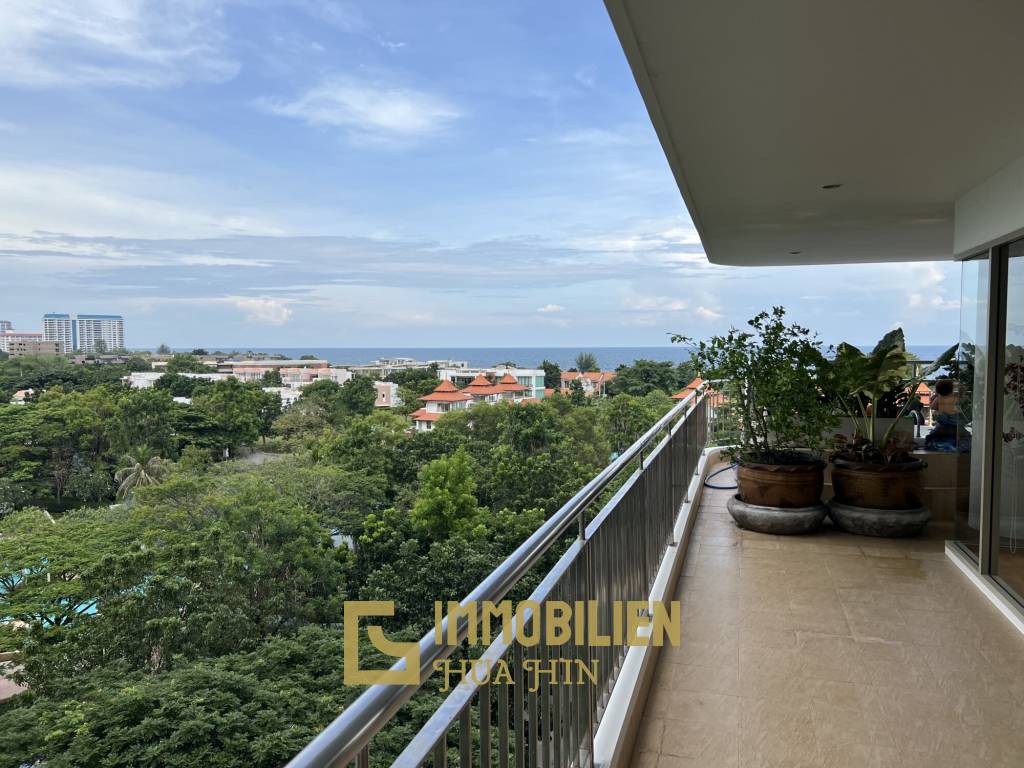 Luxury 3 Bedroom Condo With Stunning Sea Views