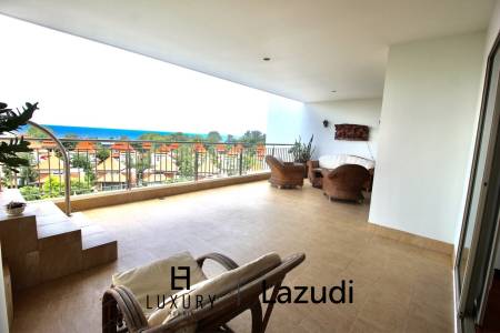 Luxury 3 Bedroom Condo With Stunning Sea Views