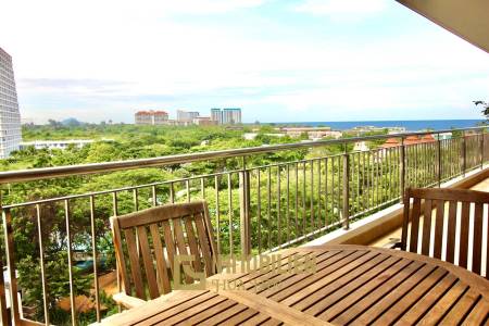 Luxury 3 Bedroom Condo With Stunning Sea Views