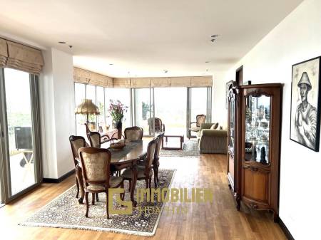 Luxury 3 Bedroom Condo With Stunning Sea Views