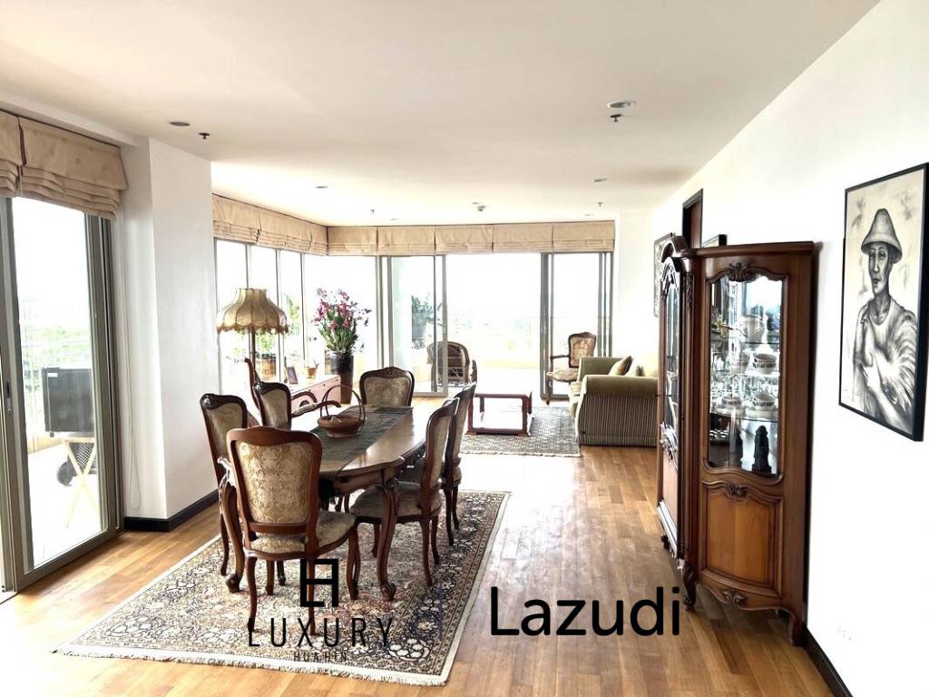 Luxury 3 Bedroom Condo With Stunning Sea Views