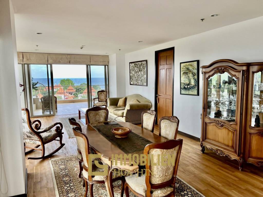 Luxury 3 Bedroom Condo With Stunning Sea Views