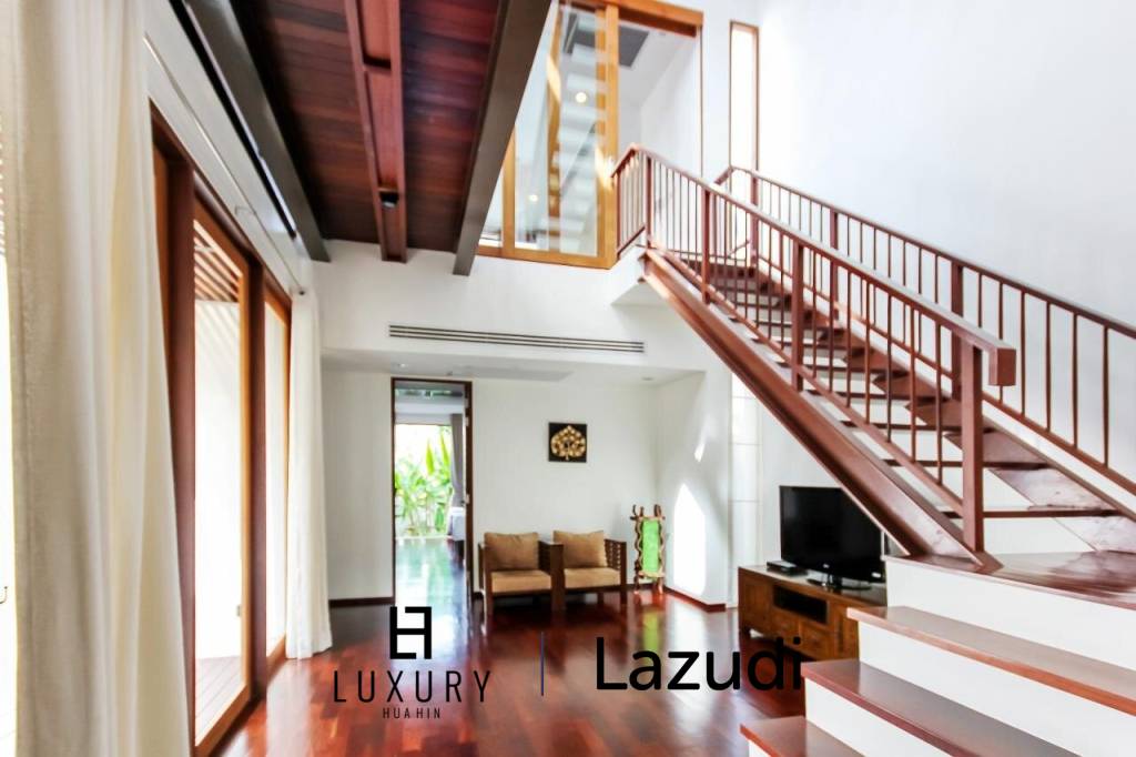 Beautiful 3 Bed Sea View Pool Villa at Pranalux - Paknampran