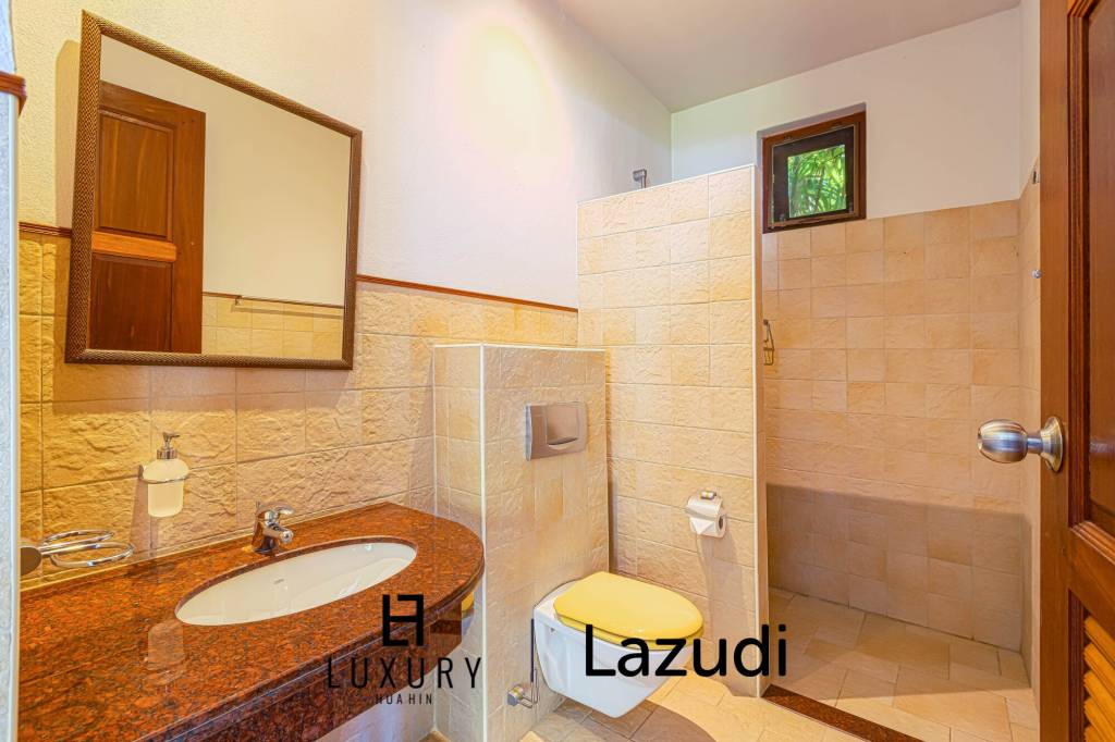 2,400 Kvm 5 Seng Hus for Salg