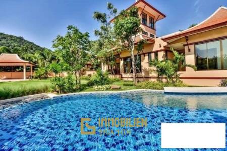 High Quality Bali Style 3 Bed Pool Villa with Panoramic Mountain Views