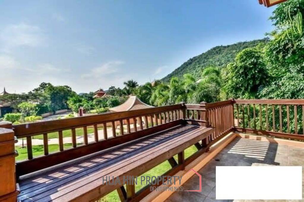 High Quality Bali Style 3 Bed Pool Villa with Panoramic Mountain Views