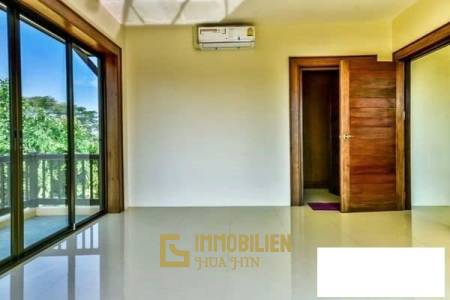 High Quality Bali Style 3 Bed Pool Villa with Panoramic Mountain Views