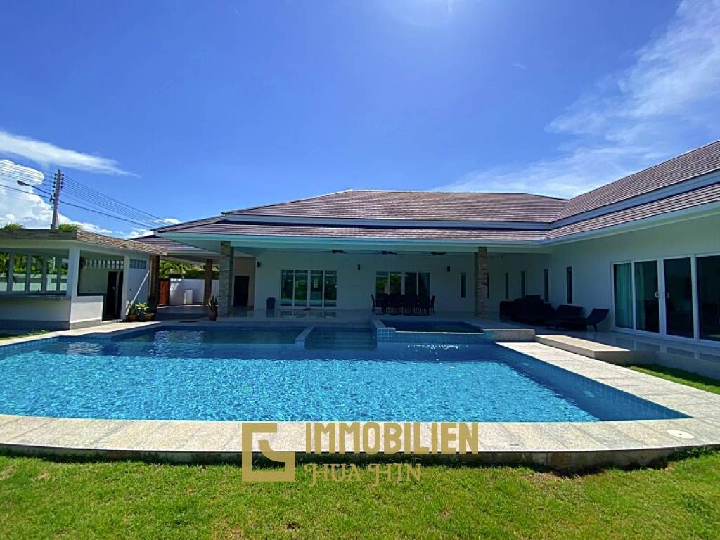 Very Well Presented 4 Bed Pool Villa