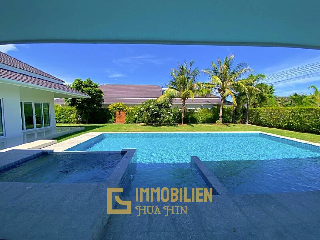 Very Well Presented 4 Bed Pool Villa