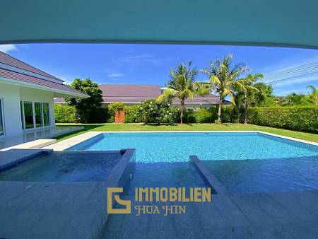 Very Well Presented 4 Bed Pool Villa