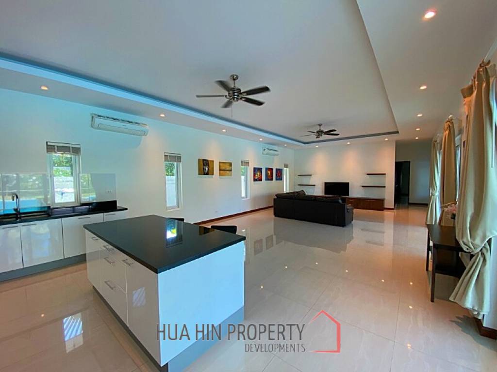 Very Well Presented 4 Bed Pool Villa