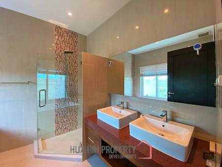 Very Well Presented 4 Bed Pool Villa
