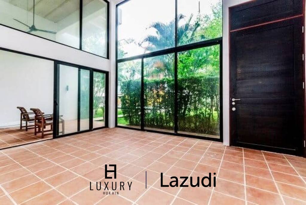 3 Bed Villa in Khao Takiab