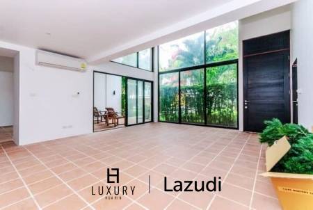 3 Bed Villa in Khao Takiab