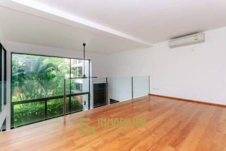 3 Schlafzimmer Villa in Khao Takiab