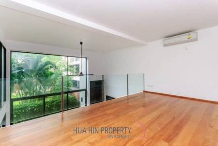3 Bed Villa in Khao Takiab