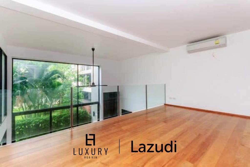 3 Bed Villa in Khao Takiab