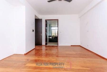 3 Bed Villa in Khao Takiab