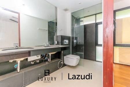 3 Bed Villa in Khao Takiab