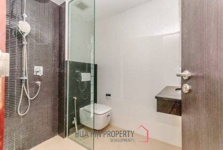 3 Bed Villa in Khao Takiab