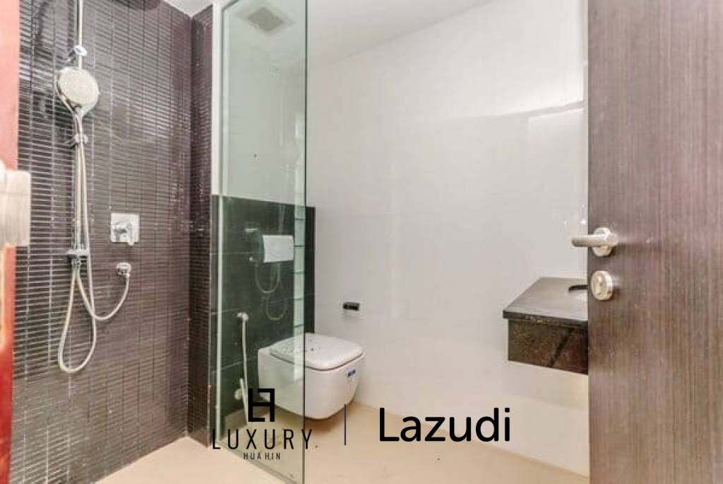 3 Bed Villa in Khao Takiab