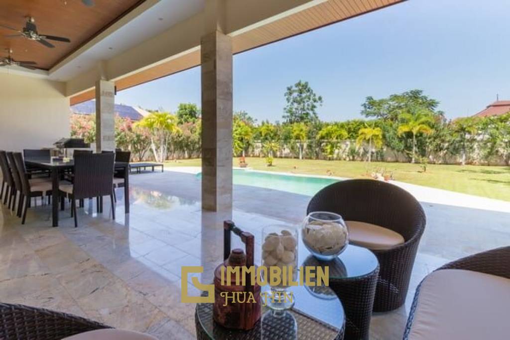 Great Quality 3 Bed Pool Villa