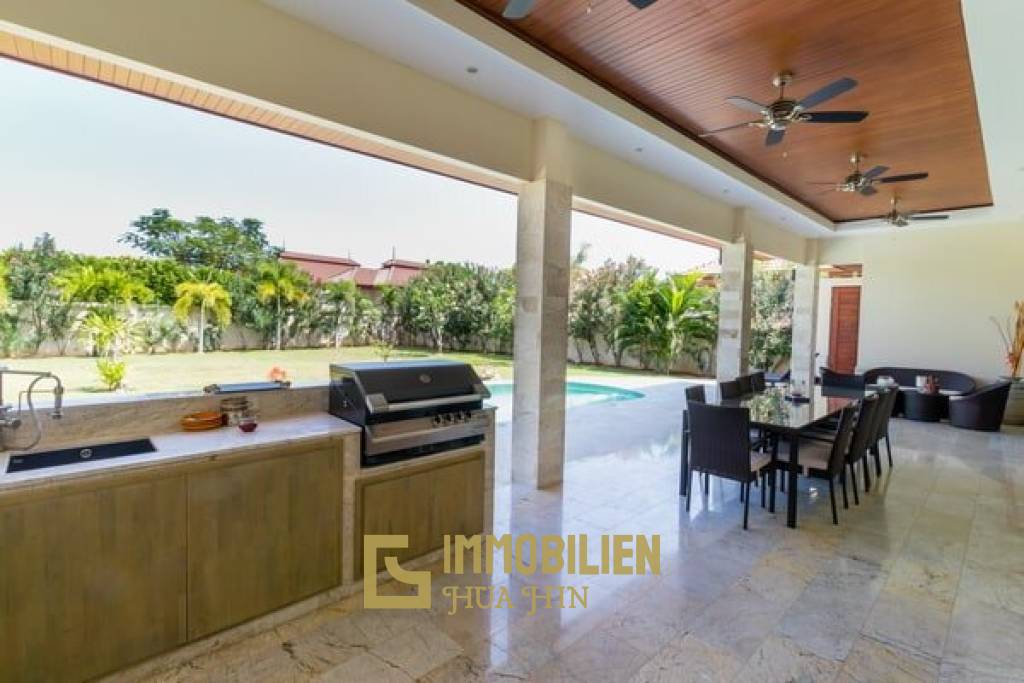 Great Quality 3 Bed Pool Villa