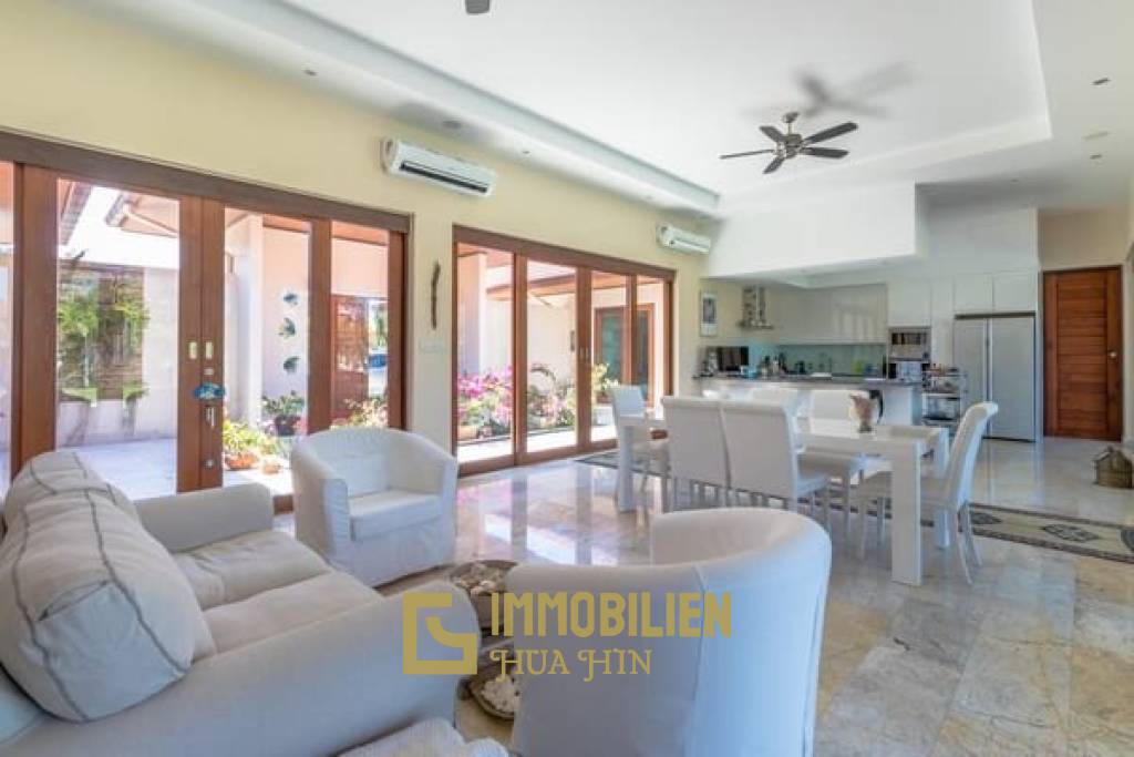 Great Quality 3 Bed Pool Villa