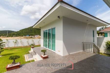 RM WATERSIDE: Luxury 5 Bed Pool Villa with Amazing Views