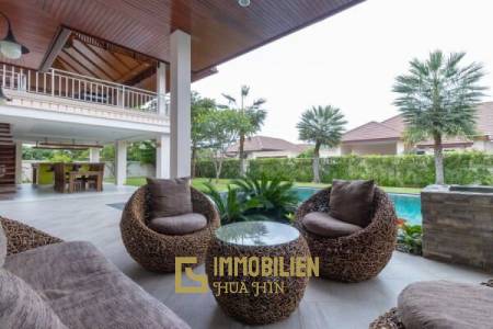 HILLSIDE HAMLET 5: Hervorstechende 3 Schlafzimmer Pool Villa im Thai-Bali-Stil