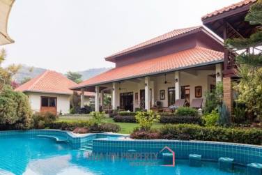 White Lotus 2 : Bali Style Pool Villa On Spacious Plot