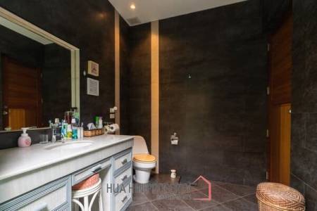 White Lotus 2 : Bali Style Pool Villa On Spacious Plot