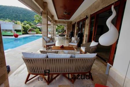 Outstanding New 4 Bed Pool Villa