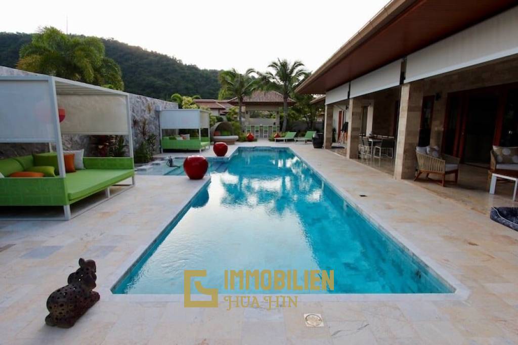 Outstanding New 4 Bed Pool Villa