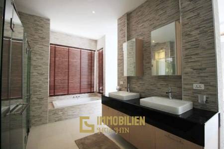 Luxury 4 Bed Pool Villa