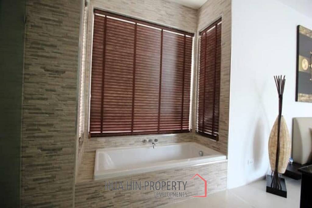Luxury 4 Bed Pool Villa