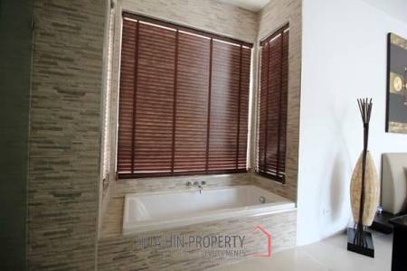 Luxury 4 Bed Pool Villa