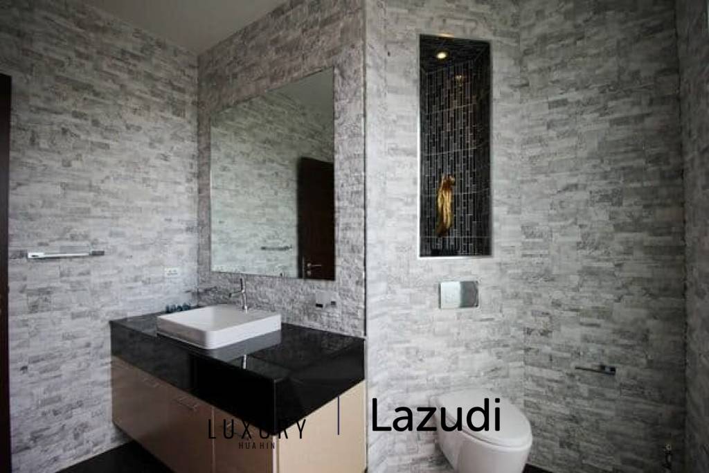 Luxury 4 Bed Pool Villa