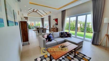 Luxuriöse 2 Schlafzimmer Pool Villa - 10 Minuten westlich der Stadt